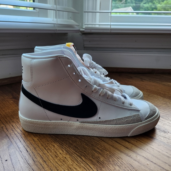 Nike Classic White and Black Blazer High-Tops Sneakers - Picture 1 of 10